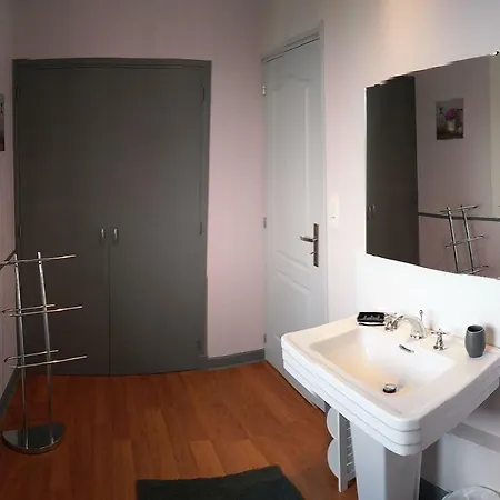 Gites Les Mazelles Hébergement de vacances Senouillac